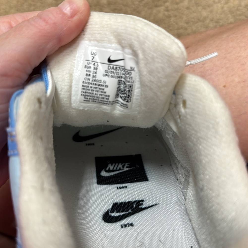 Nike women Air Max 90 SE First Use University Blue. Size 7 - Picture 5 of 5